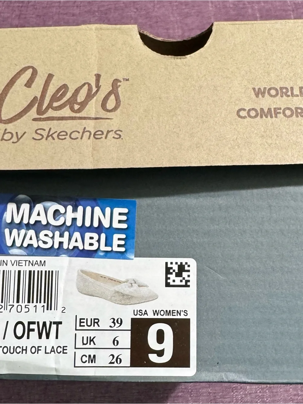 Skechers flats - Picture 2 of 4